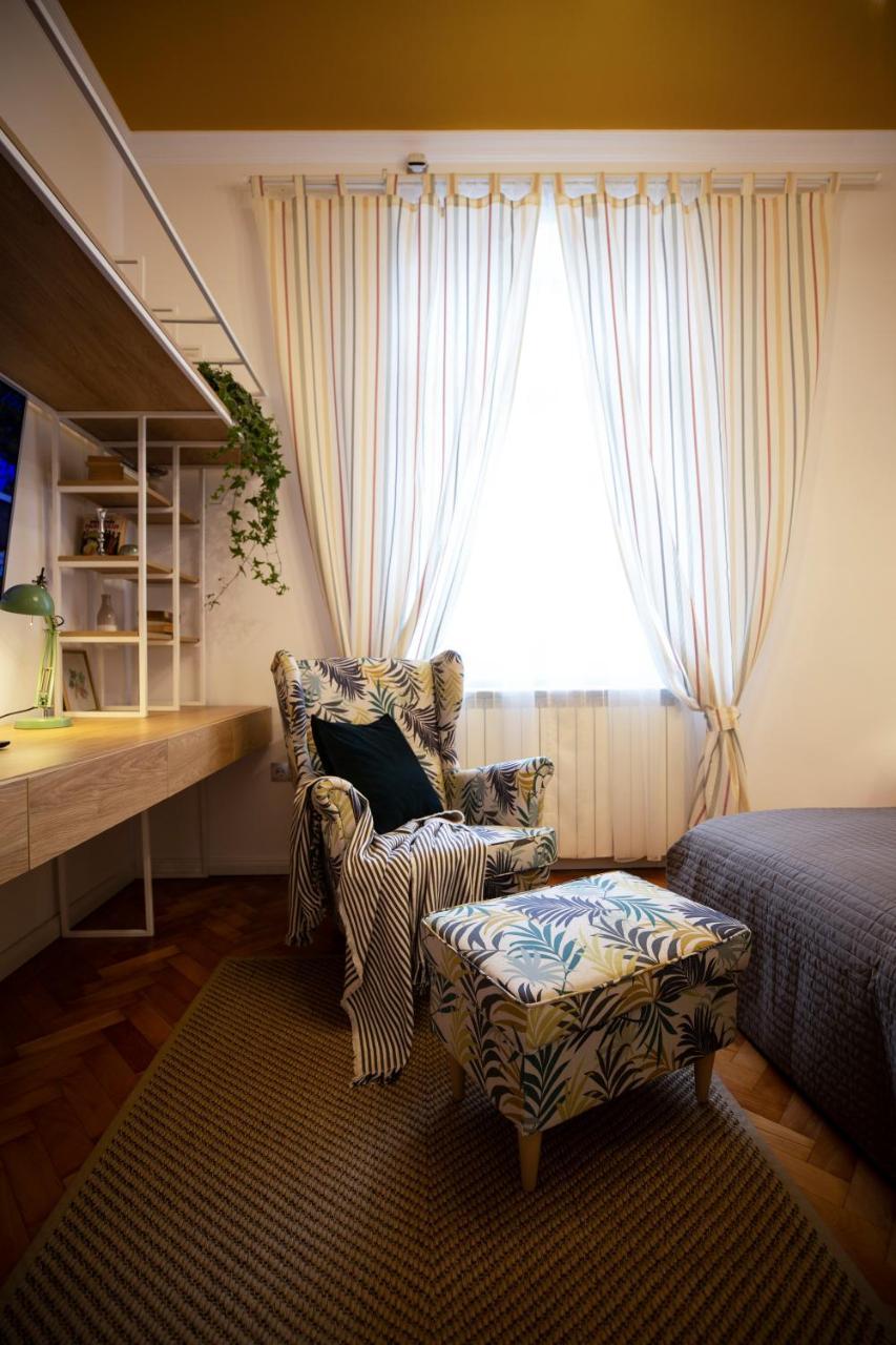 Yellow Apartment คลูจ-นาโปกา ภายนอก รูปภาพ