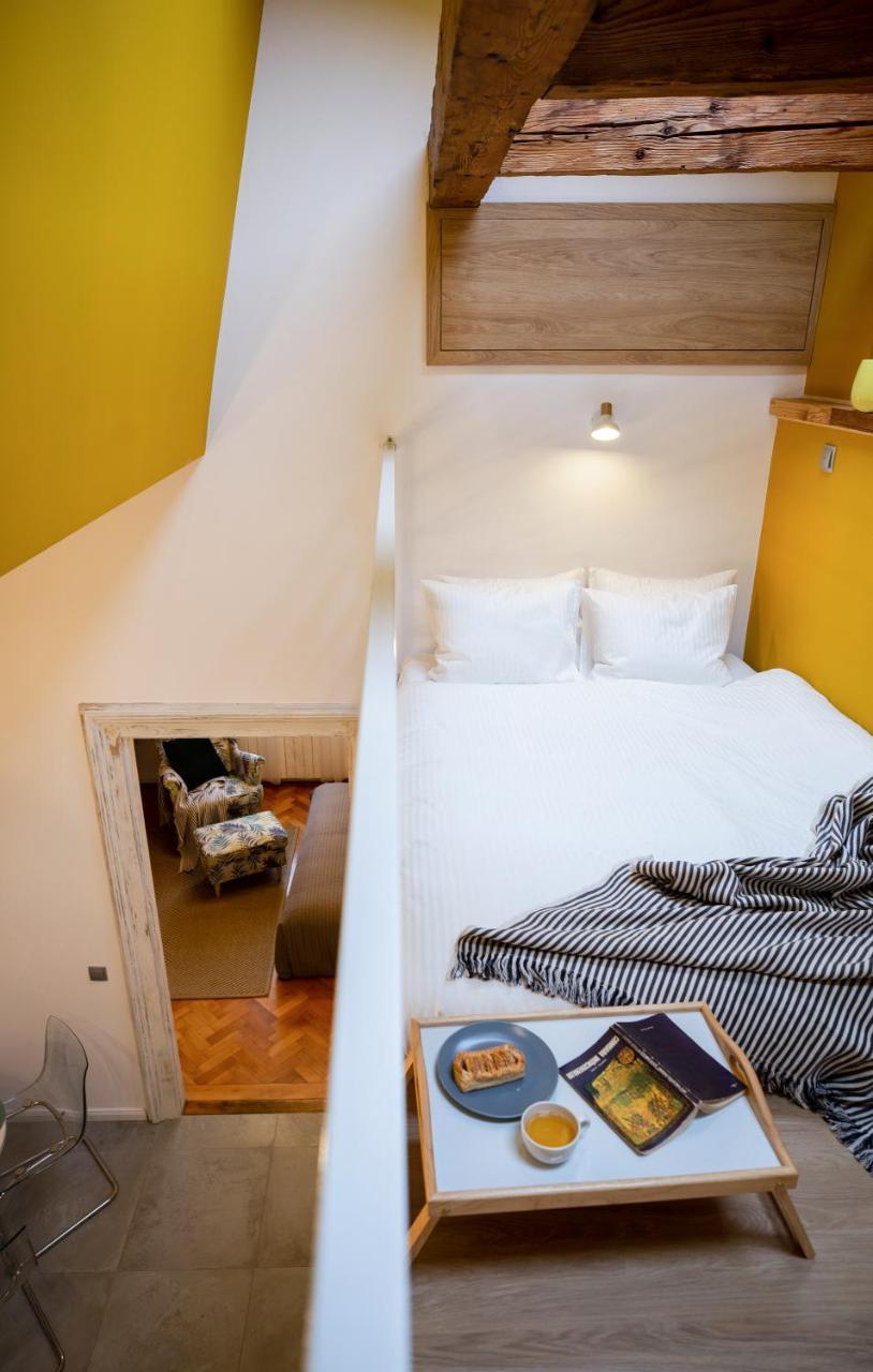 Yellow Apartment คลูจ-นาโปกา ภายนอก รูปภาพ