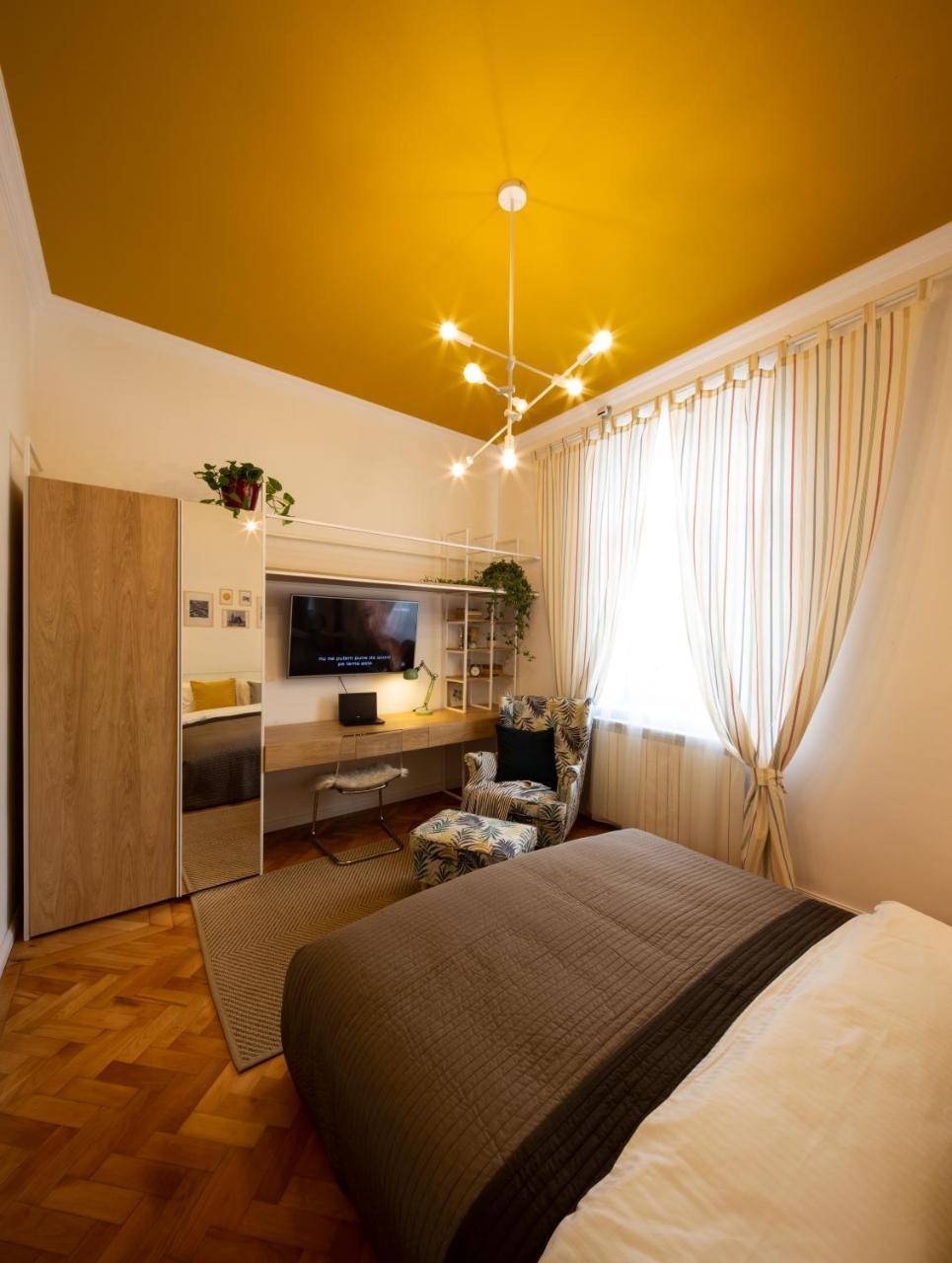 Yellow Apartment คลูจ-นาโปกา ภายนอก รูปภาพ