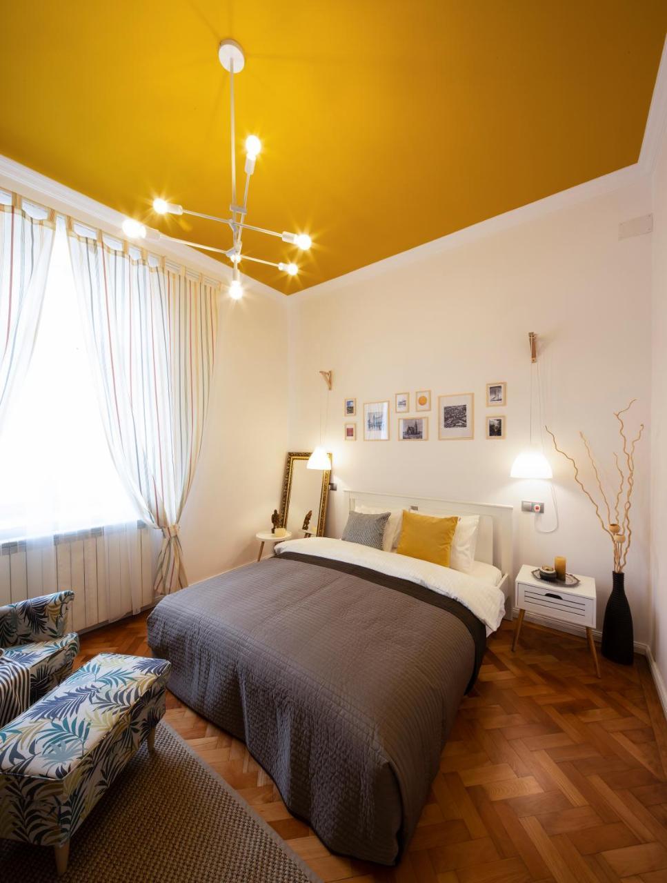 Yellow Apartment คลูจ-นาโปกา ภายนอก รูปภาพ